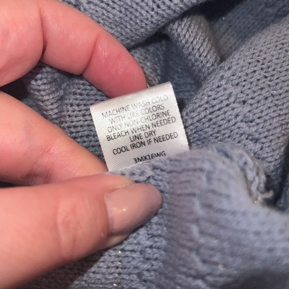 Wrangler Asymetrical Blue Gold shimmer Sweater Size M NWT - Picture 7 of 7